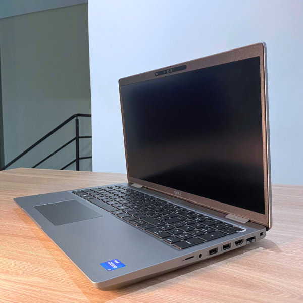 Workstation Dell Precision 15 3571 i7-12th 16GB RAM 256GB SSD - Imagem 3